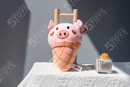 Piggy Ice Cream (猪猪冰淇凌)